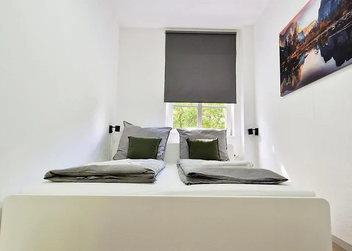 Modernes In Leipzig, 4 Personen, Selbst-check-in Лейпциг