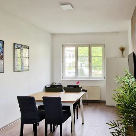 Modernes In Leipzig, 4 Personen, Selbst-check-in *