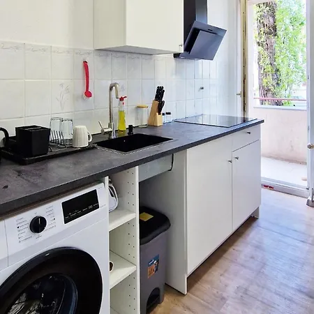 Modernes In Leipzig, 4 Personen, Selbst-check-in *